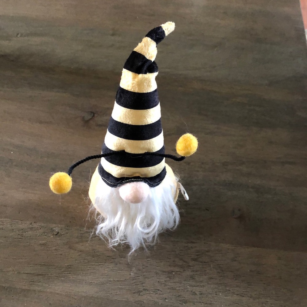 Plush Gnome Bumble Bee 🐝 shelf sitter